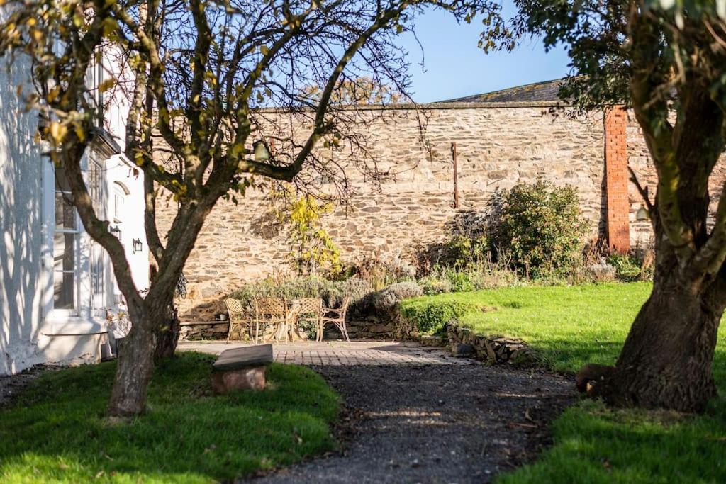 Georgian Country House -Panoramic Views -Sleeps 12 Ruthin Kültér fotó