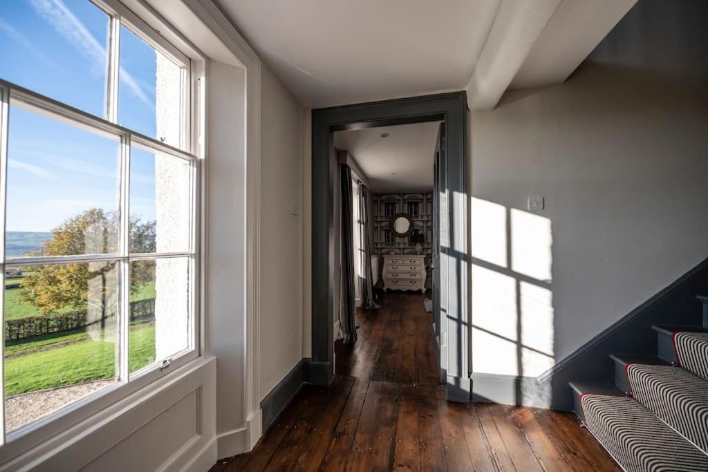 Georgian Country House -Panoramic Views -Sleeps 12 Ruthin Kültér fotó