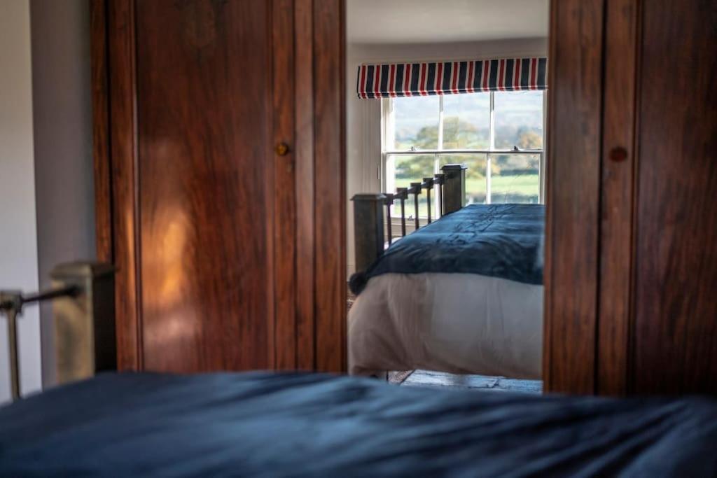 Georgian Country House -Panoramic Views -Sleeps 12 Ruthin Kültér fotó